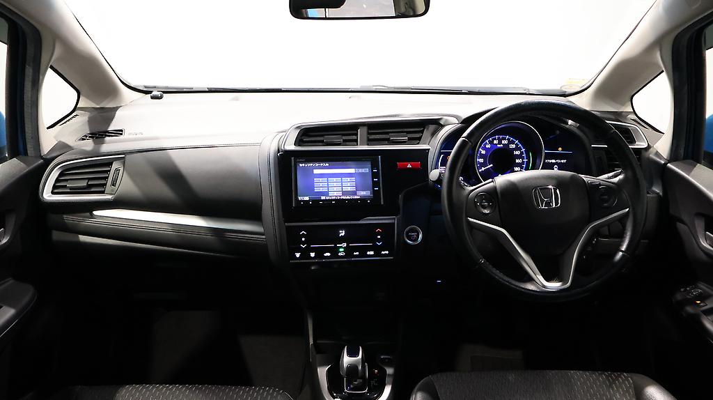 2015 Honda Fit Hybrid L Package image 324188