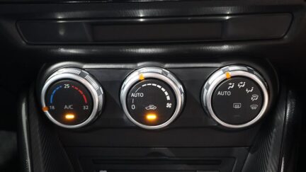 2015 Mazda Demio image 324421