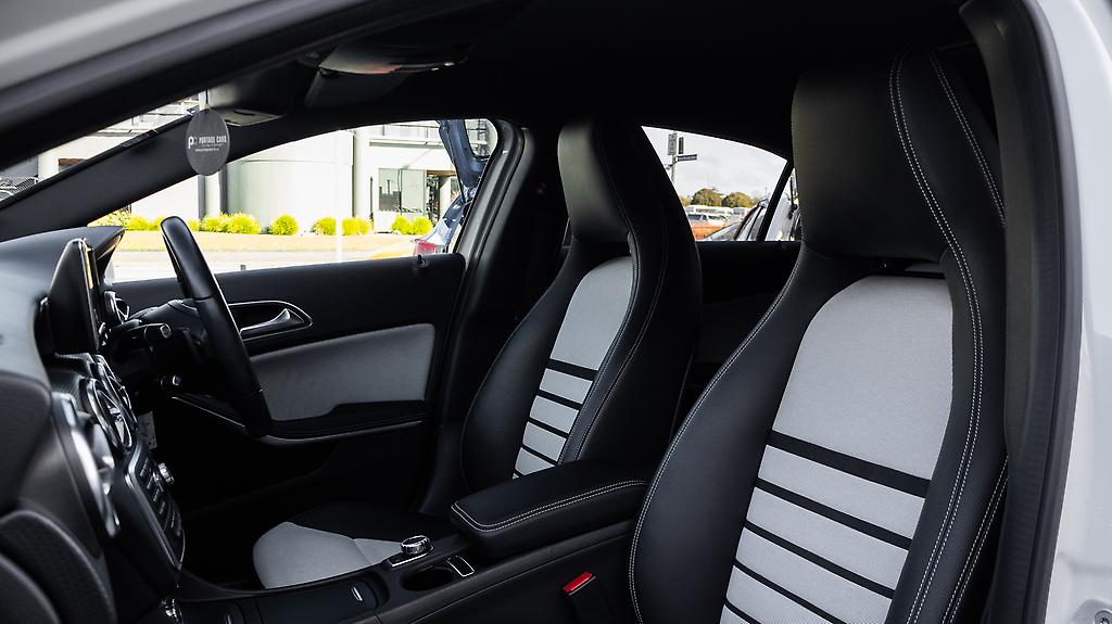 2014 Mercedes-benz A 180 Style Edition Half leather image 324675