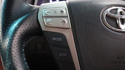 2012 Toyota Vellfire 2.4Z image 325792