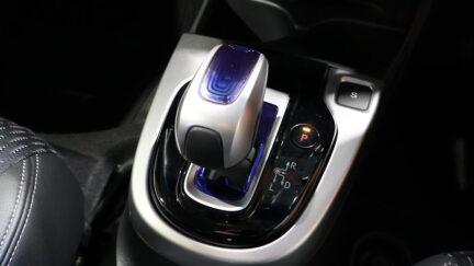 2015 Honda Fit Hybrid L-Package image 323288