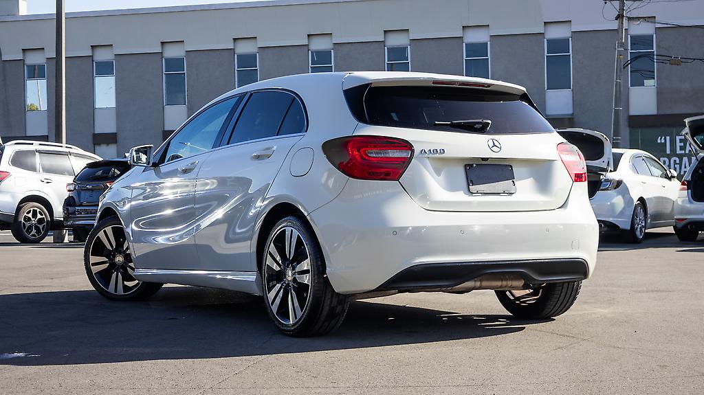 2014 Mercedes-benz A 180 Style Edition Half leather image 324665