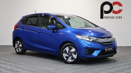 2014 Honda Fit Hybrid F Package image 324567