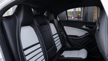 2014 Mercedes-benz A 180 Style Edition Half leather image 324668