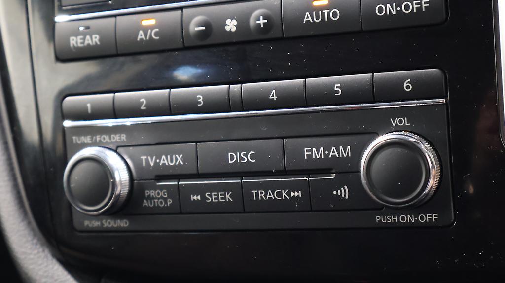 2012 Nissan Elgrand 250 Highway Star Urban Chrome image 326439