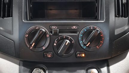 2010 Nissan Nv200 Alloy Wheels – Roof Racks image 325114