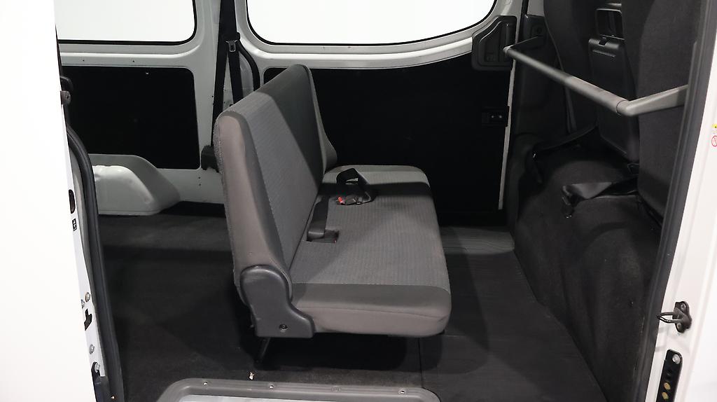 2018 Nissan Nv350 NV350 DX 4WD Caravan image 325758