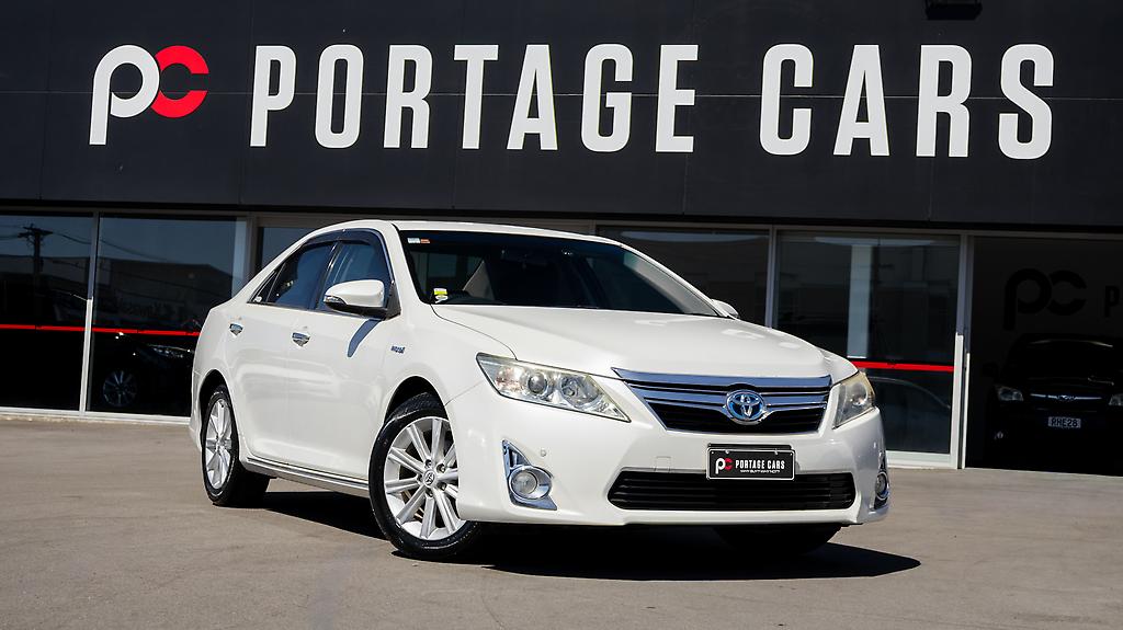 2013 Toyota Camry F hybrid , E seats, Push start image 321142