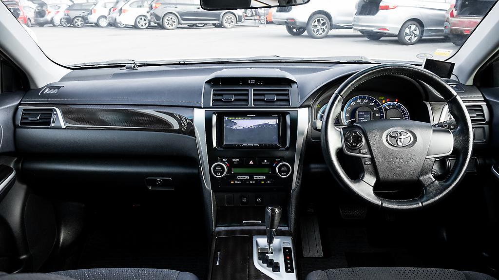 2012 Toyota Camry F hybrid , E seats, Push start image 323708