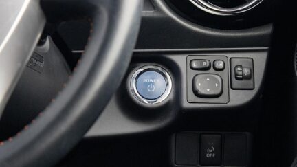 2015 Toyota Aqua X- Urban F spec image 324271