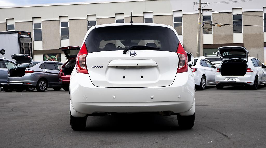 2016 Nissan Note X Model forward colision image 324224