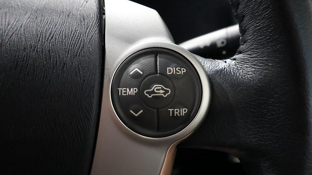 2012 Toyota Aqua G Model, Push Start, Reverse Camera, Low KMS image 322854