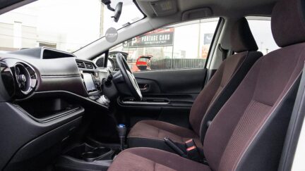 2014 Toyota Aqua G Model, Push Start, Reverse Camera, Cruise Control image 324256