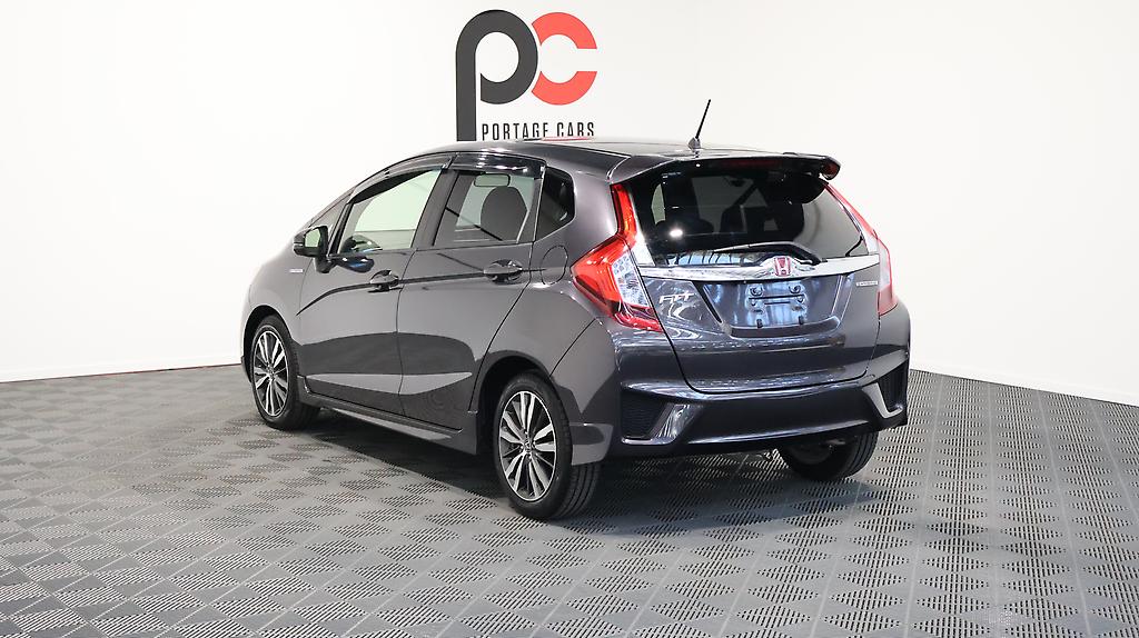 2015 Honda Fit Hybrid S Pkg image 325144