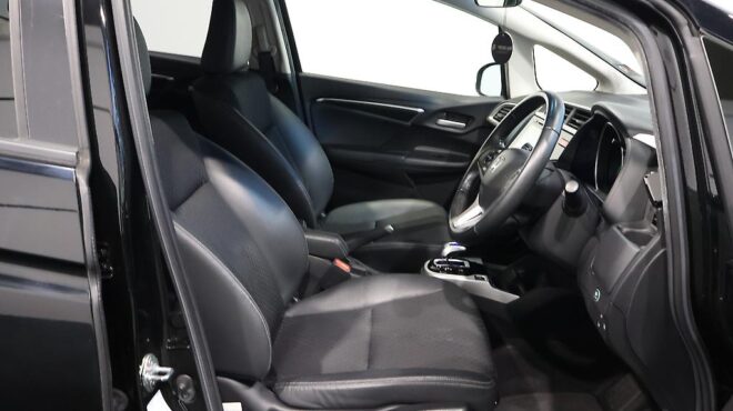 2013 Honda Fit Hybrid L Package image 321706