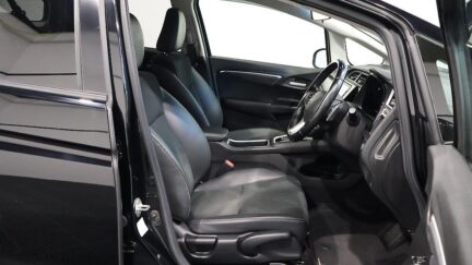 2016 Honda Shuttle Hybrid image 324530
