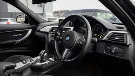 2013 Bmw 320i M sport image 326137