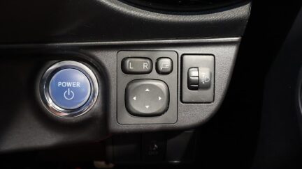 2015 Toyota Aqua Push Button Start – Facelift image 324102