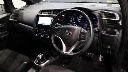 2015 Honda Fit Hybrid S-Package image 326547