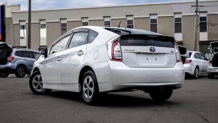 2014 Toyota Prius F spec, Hybrid, Push start image 324305