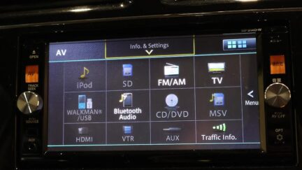 2014 Nissan Serena Highway Star S-Hybrid Advanced safety Package image 326412