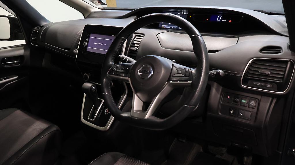 2016 Nissan Serena Hybrid Highway Star image 323472