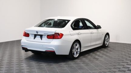 2012 Bmw 320i Motorsport image 325821