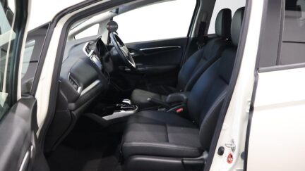 2013 Honda Fit Hybrid L Package image 321375