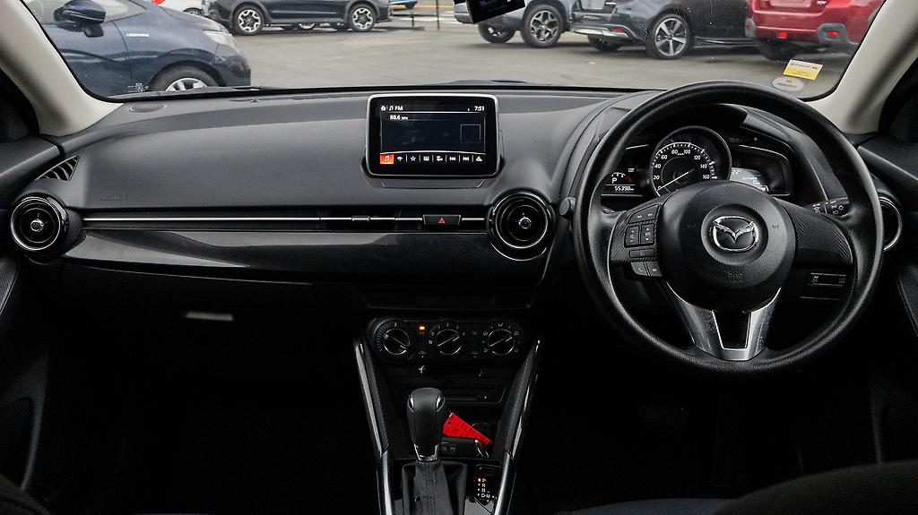 2016 Mazda Demio 13S Push start I Stop image 326153