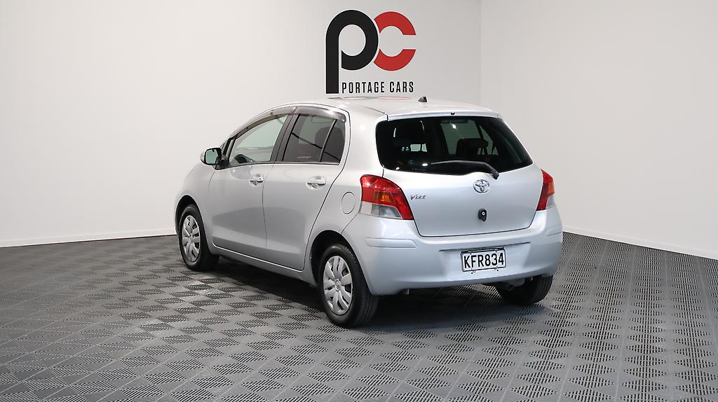 2010 Toyota Vitz image 325307