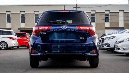 2018 Toyota Vitz Hybrid F Safety Edition image 324706