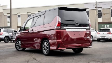 2017 Nissan Serena Highwaystar V-selection Heated seats image 326357