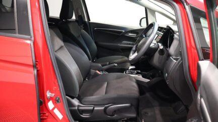 2015 Honda Fit Hybrid F-Package image 323871