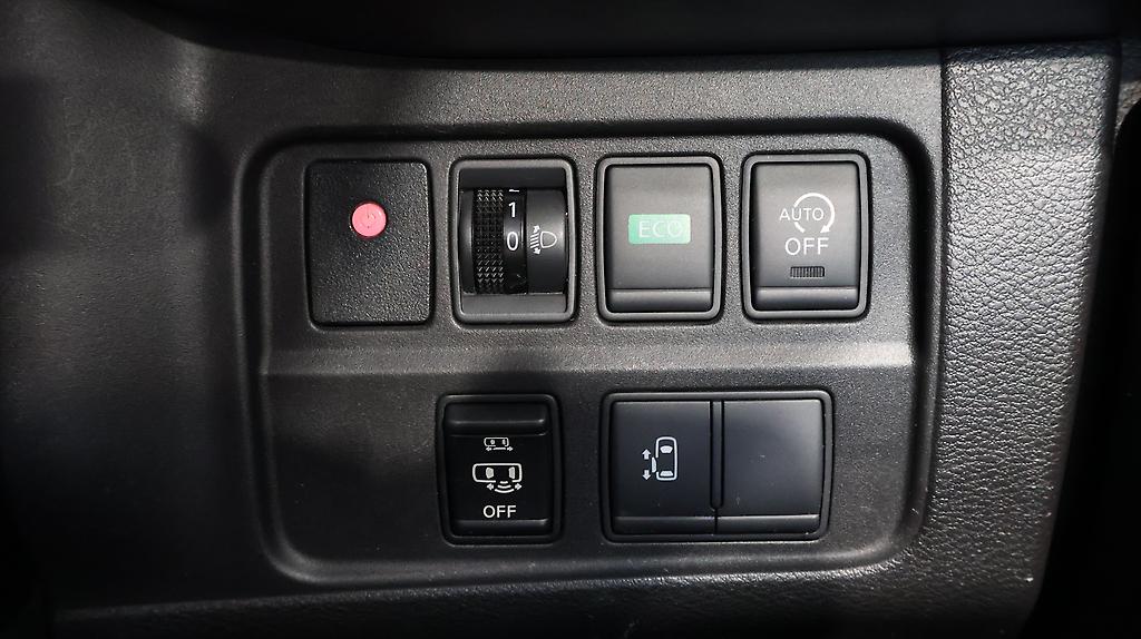 2016 Nissan Serena Hybrid Highway Star image 323478