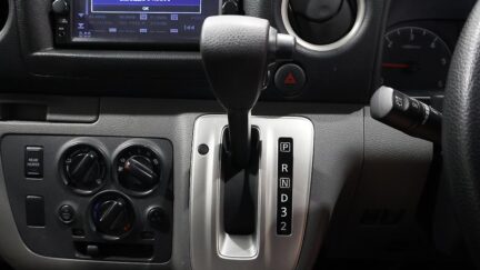 2018 Nissan Nv350 NV350 DX 4WD Caravan image 325766