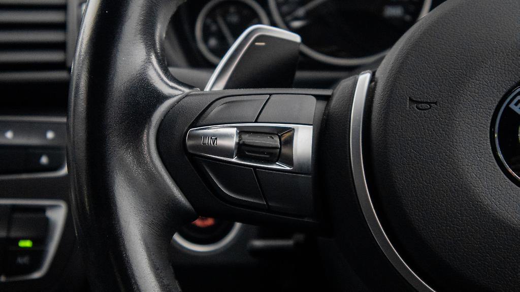 2013 Bmw 320i M sport image 326138