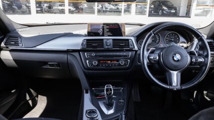 2013 Bmw 320i 320i M Sports , Parking sensors image 321229