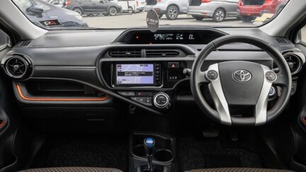 2015 Toyota Aqua X- Urban F spec image 324265