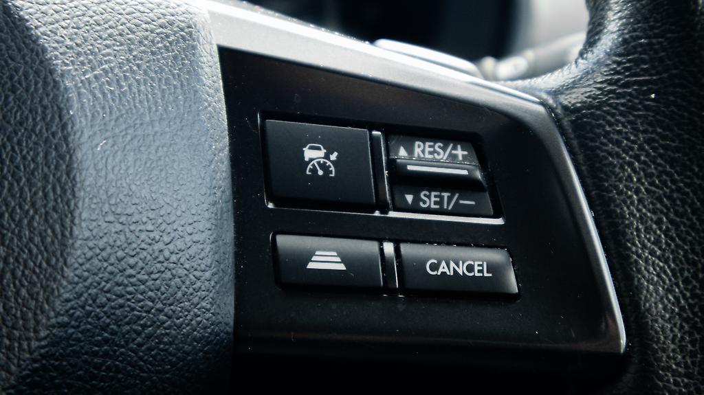 2013 Subaru Xv 2.0L Eyesight AWD , Roof rails image 323101