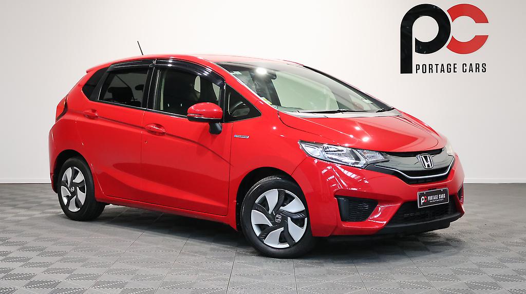 2015 Honda Fit Hybrid F-Package image 323860