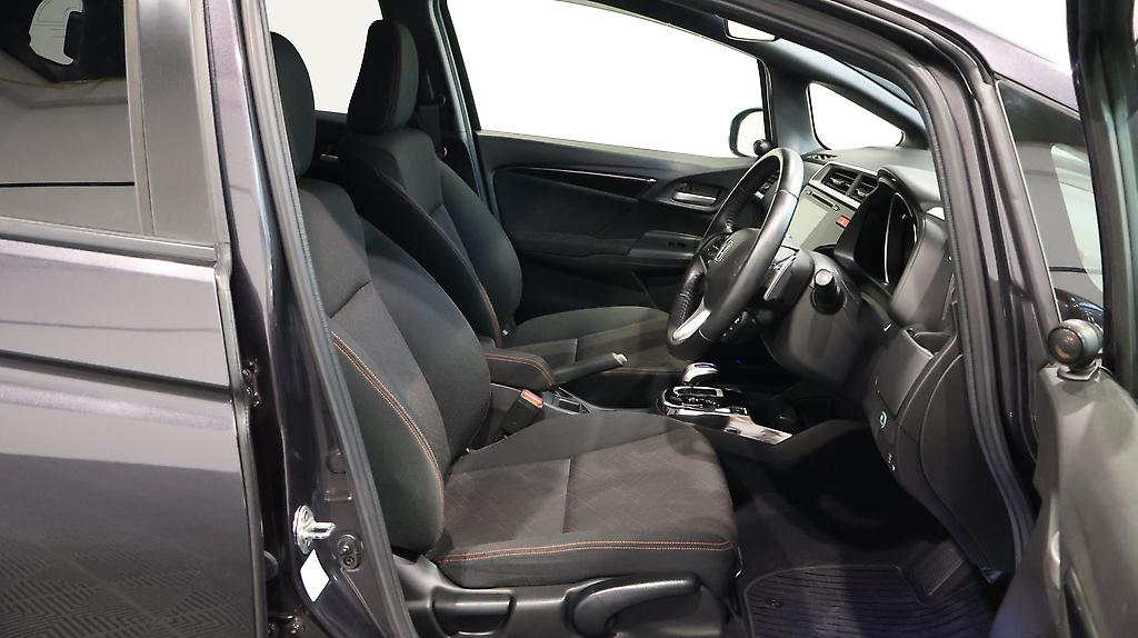 2015 Honda Fit Hybrid S Pkg image 325151