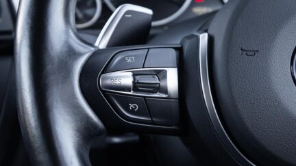 2013 Bmw 320i 320i M Sports , Parking sensors image 321237