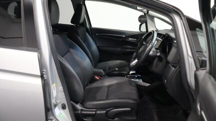 2013 Honda Fit Hybrid L Package image 323157