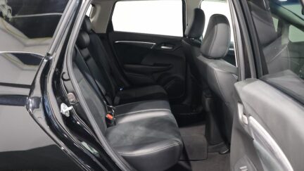 2016 Honda Shuttle Hybrid image 324529