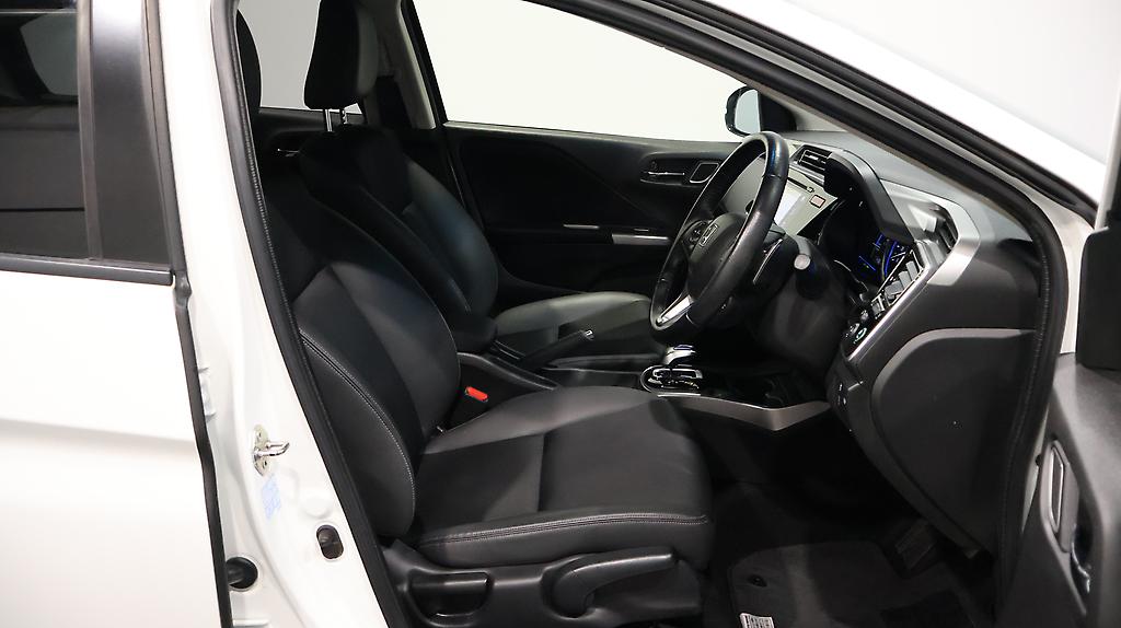 2015 Honda Grace Hybrid – Alloy Wheels image 323600