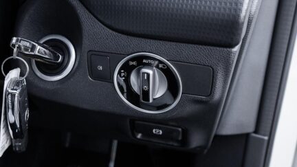 2014 Mercedes-benz A 180 Style Edition Half leather image 324677