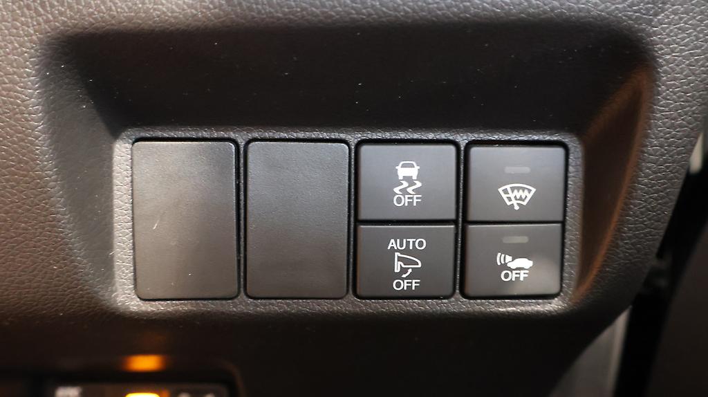 2016 Honda Shuttle Hybrid image 324538