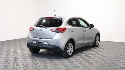 2015 Mazda Demio image 324409