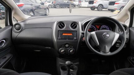 2016 Nissan Note X Model forward colision image 324226