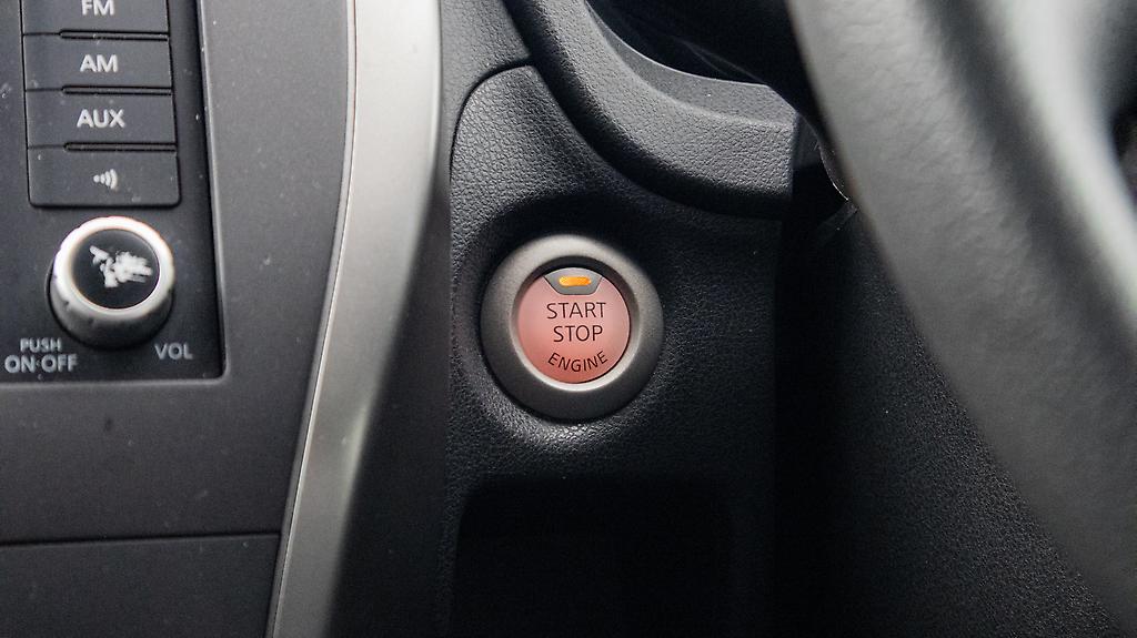 2016 Nissan Note X Model forward colision image 324234